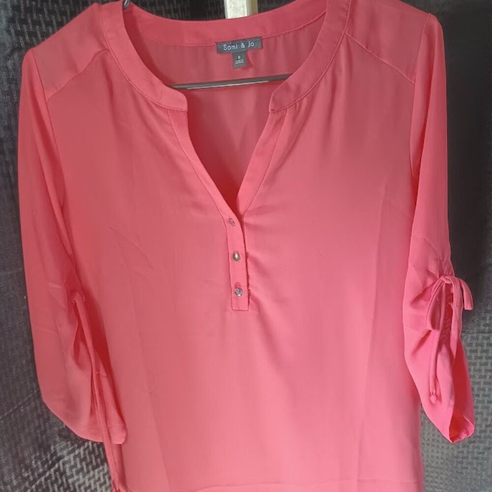 Sami & Jo Coral top